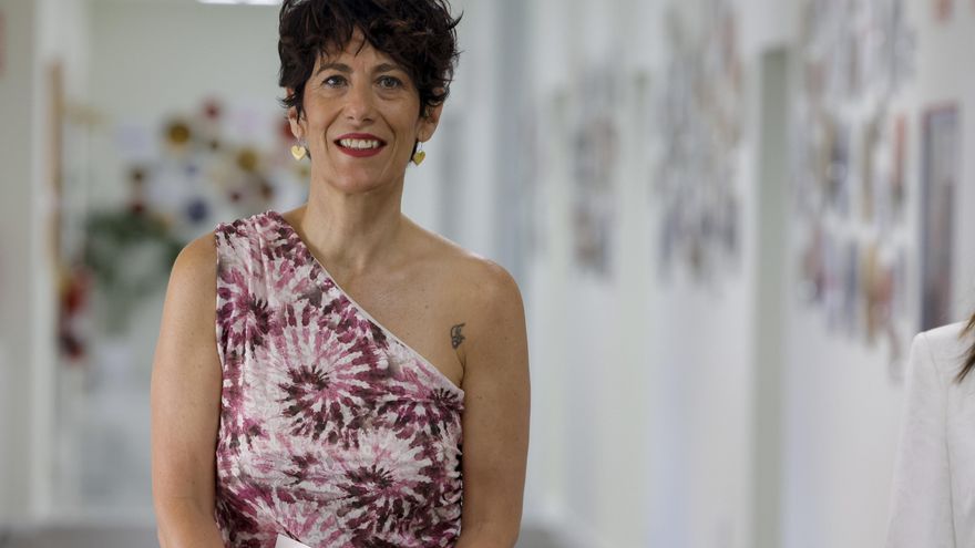 Elma Saiz afirma que no habrá "excepcionalidad" en el reparto de menores migrantes