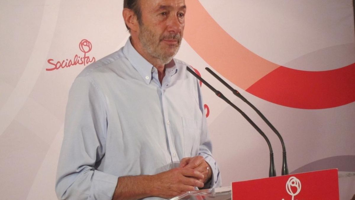 Rubalcaba respalda eliminar la religión del currículum y ve lógico que el programa de Sánchez se parezca al suyo
