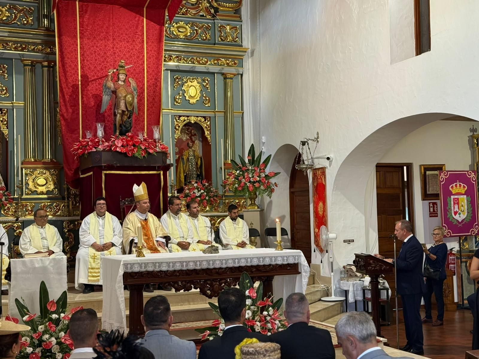 Sergio Rodríguez, presidente del Cabildo de La Palma, este martes, en la ofrenda San Miguel Arcángel.