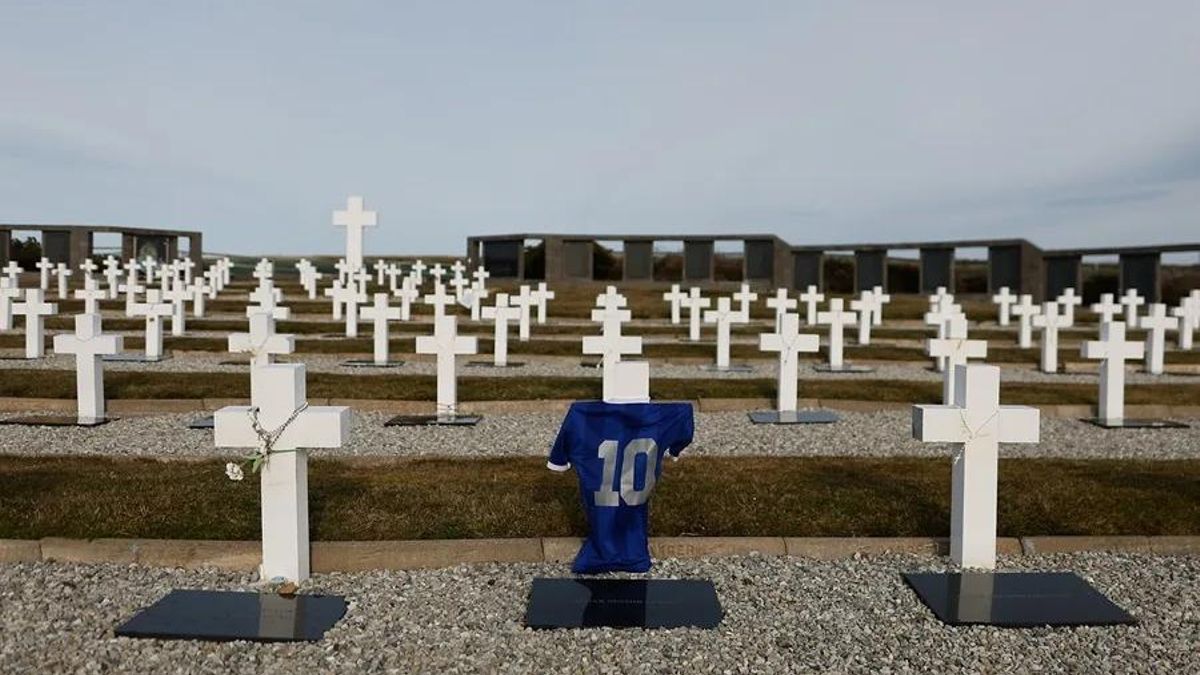 Fotografía que muestra el Cementerio argentino de Darwin, en Islas Malvinas.