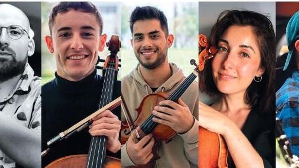 Quintetogán es un quinteto de cuerda y clarinete.