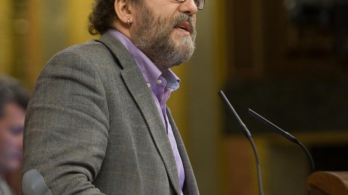 Diputado de Izquierda Plural justifica el "símbolo" del zapato contra Rato pero Cayo Lara duda de que sirva