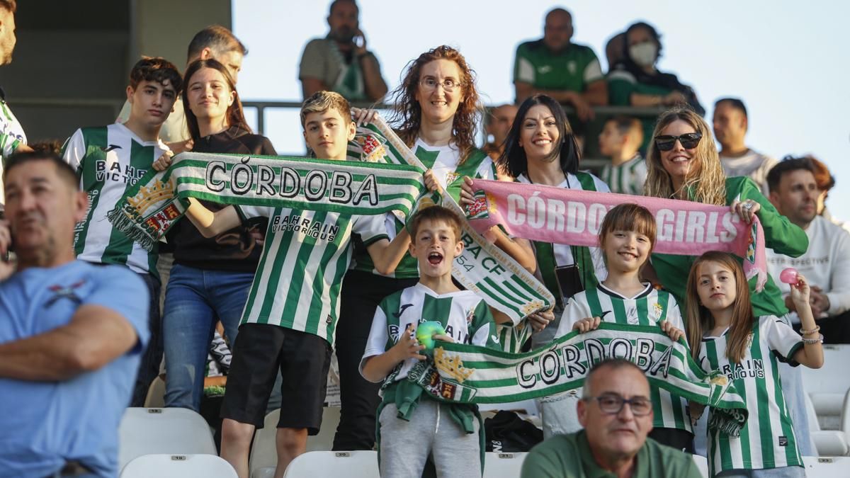 Grada Blanquiverde del Córdoba CF - Albacete BP