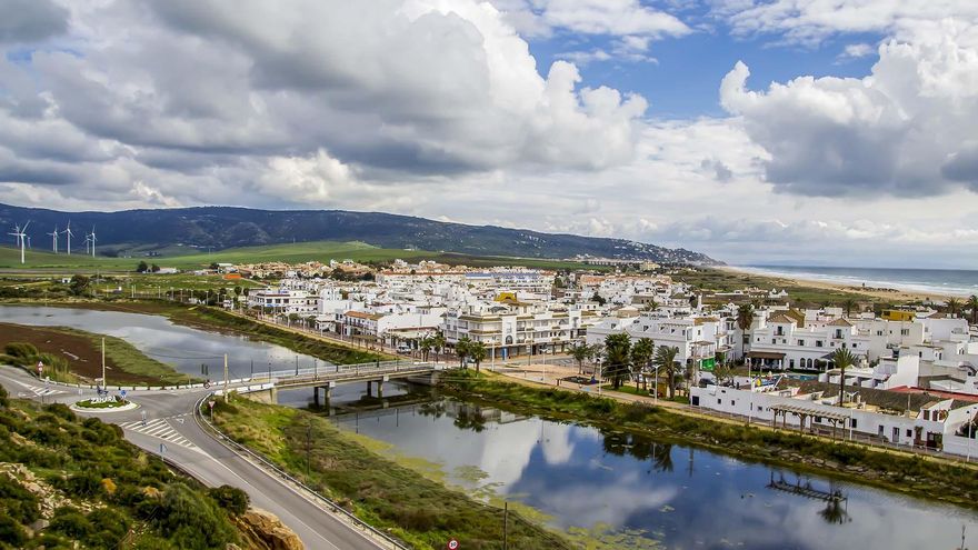 El bonito pueblo marinero con playas vírgenes, gastronomía inigualable y un casco histórico que merece una visita