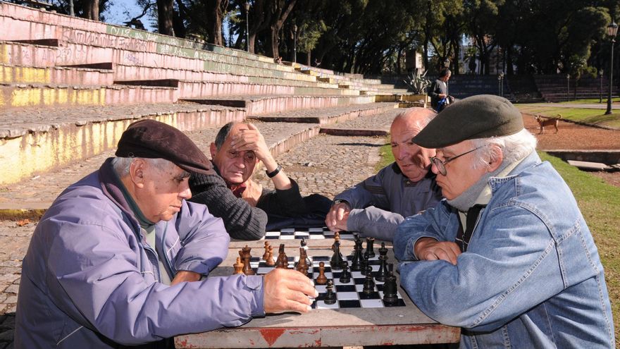 El Gobierno confirmó que en abril pagará un bono de $70.000 para jubilados