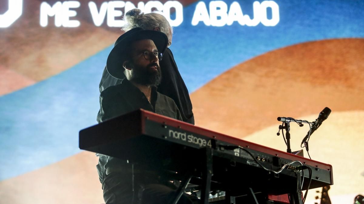 Concierto de Love of Lesbian en el Festival de la Guitarra