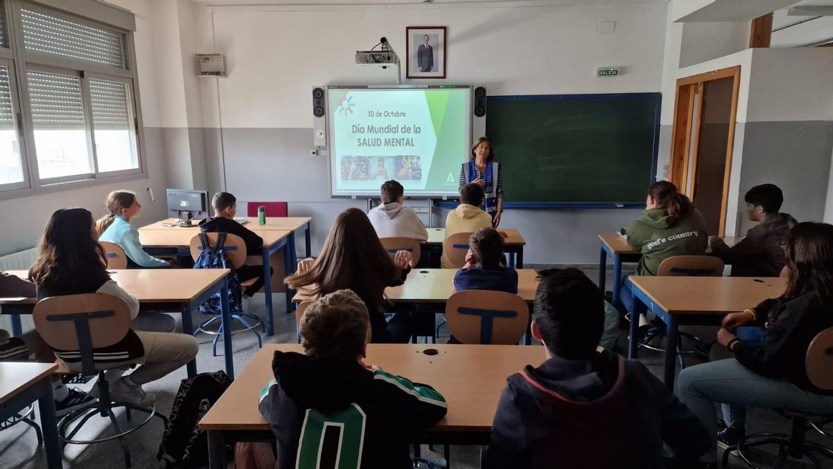 Satse acusa a la Junta de "un nuevo engaño" sobre el despliegue de enfermeras escolares