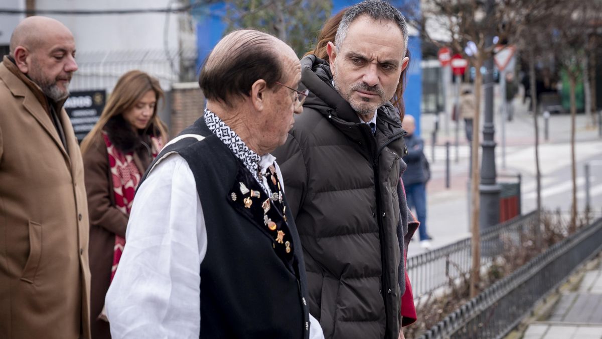 La oposición fuerza un pleno en Móstoles para que el alcalde declare por la acusación de abusos a una exconcelaja