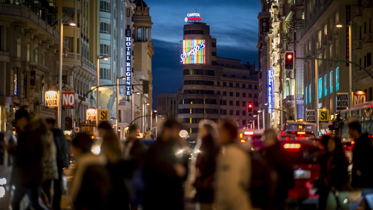 El creador de la 'ciudad de los 15 minutos' y expertos de Viena debaten soluciones para el futuro de Madrid