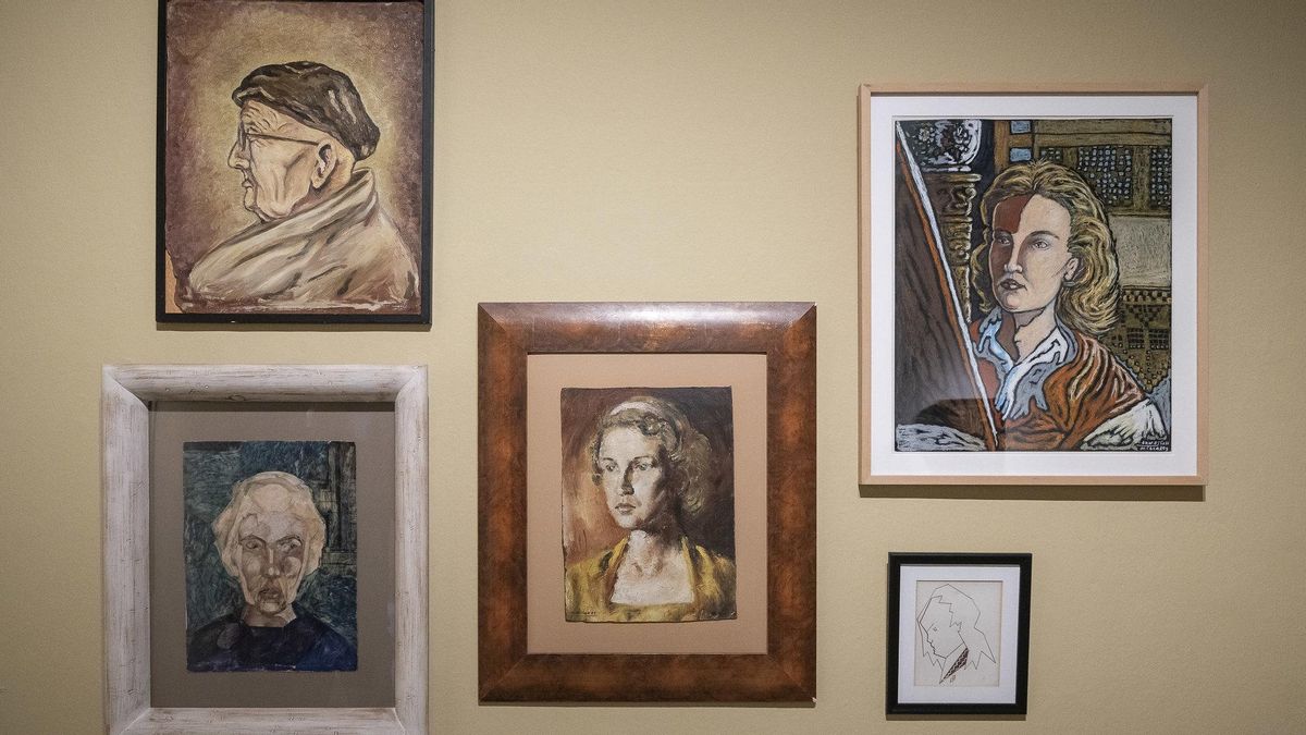 La exposición ‘Millares Sall, creación plástica’, se muestra en cuatro salas del barrio histórico de Vegueta, en Las Palmas de Gran Canaria.