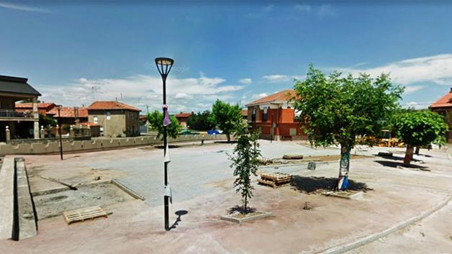 Plaza del Antiguo Ayuntamiento de Sariegos. // Google Street Wiew