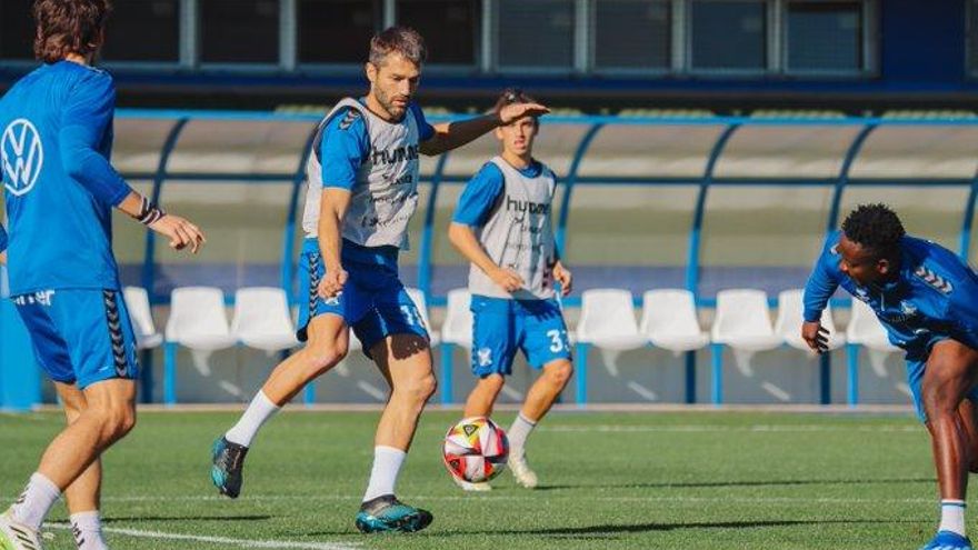 Aitor Sanz: "El derbi elevará nuestro nivel competitivo con un rival potente"