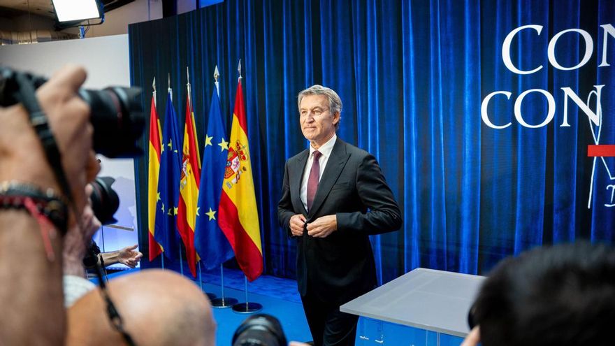 El presidente del PP, Alberto Núñez Feijóo, presenta su “Contrato con España”, en Espacio Larra, a 19 de octubre de 2026, en Madrid (España). El documento se concibe como el "acta fundacional" de su proyecto político y recoge los principios rectores esenc