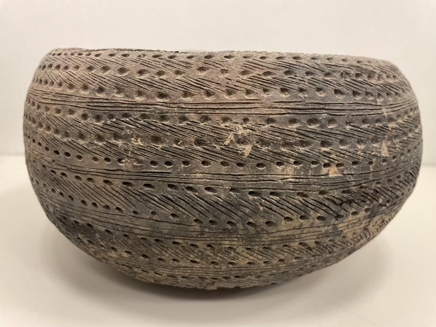 Vasija de la Fase IVb descubierta en la Cueva de La Higuera. (Foto: Jorge Pais Pais)