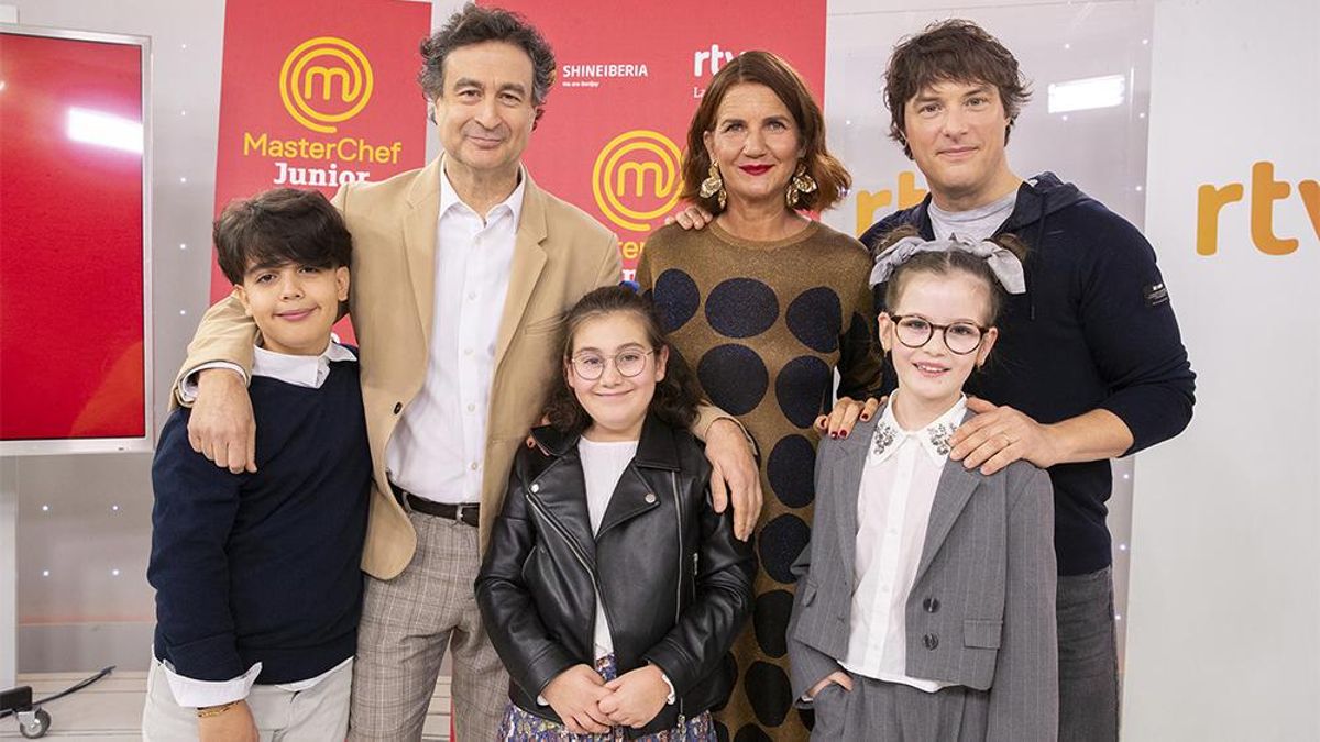 Jueces y aspirantes de 'MasterChef Junior 11' en la presentación