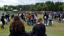 Jóvenes, más radicales en lo político y más laxos en lo moral que sus padres