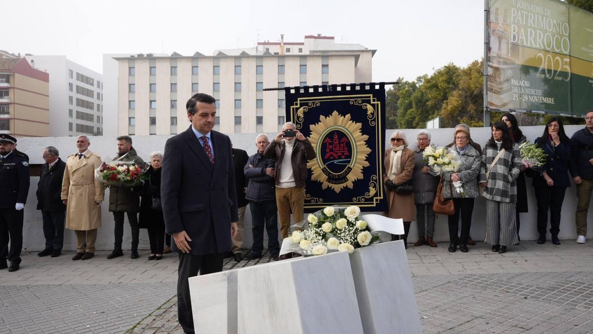 Ofrenda floral en memoria de las dos policías asesinadas en 1996