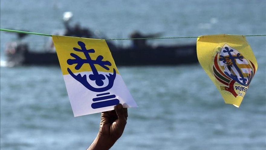 El Papa Francisco llega a Sri Lanka en la primera visita de un pontífice en 20 años al país