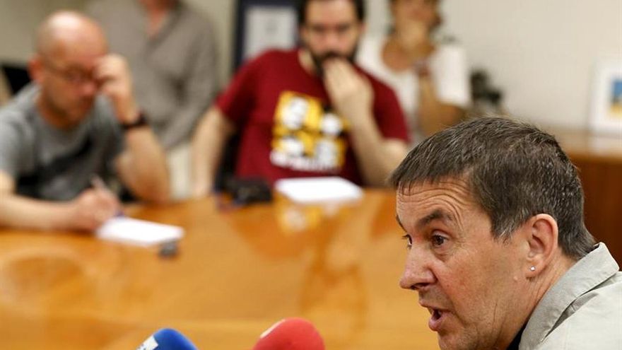 Arnaldo Otegi durante una rueda de prensa.