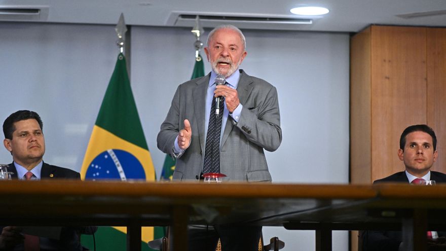 Brasil evalúa enviar una nota a EE.UU. por el cambio de género en visado de diputadas trans