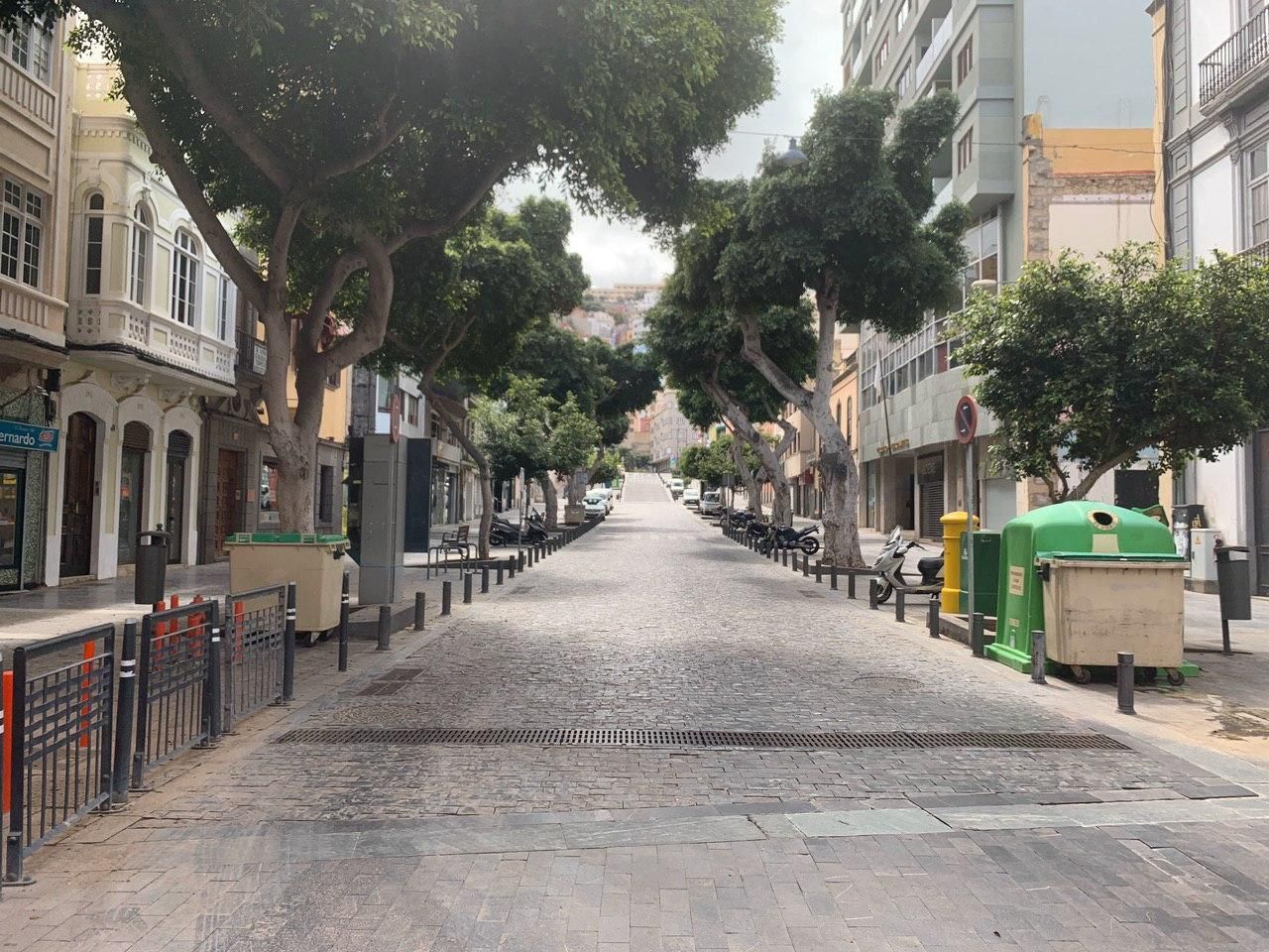 Calle vacía en Las Palmas de Gran Canaria.