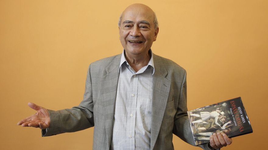 Kamen: Autores como Unamuno miraron España desde la retórica y no la evidencia histórica