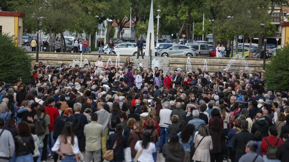Concentración por el asesinato de una mujer en la Fuensanta