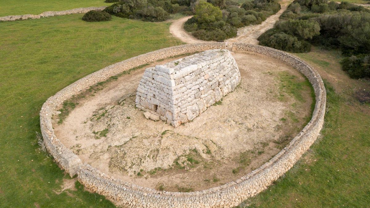 Naveta des Tudons