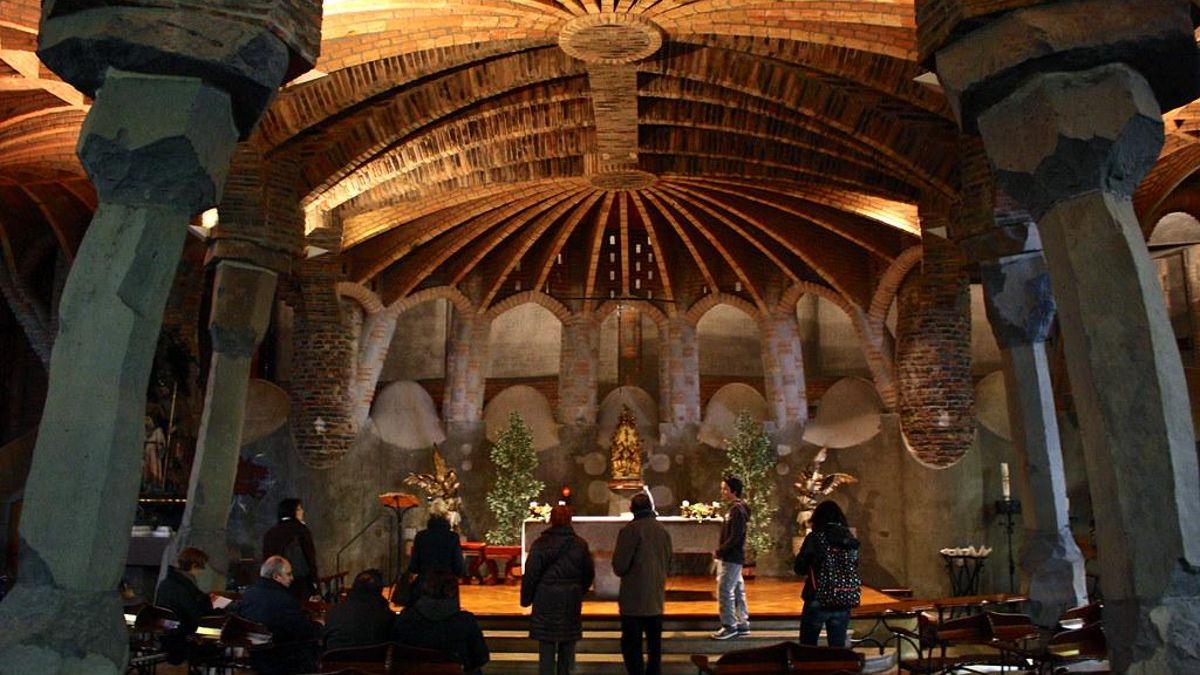 Cripta de la Colònia Güell