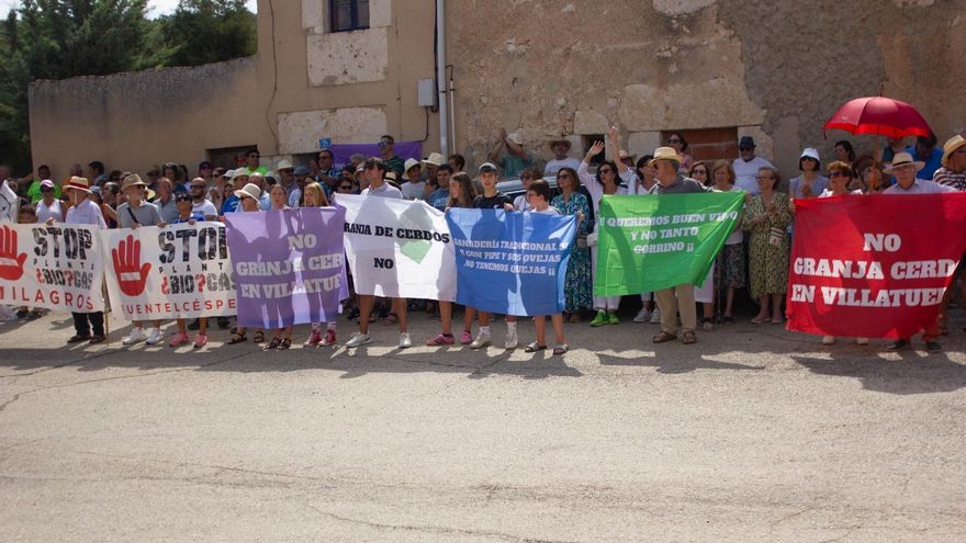 Un municipio de la Ribera de Duero de 50 habitantes contra las macrogranjas: "Acaban con lo genuino de los pueblos"