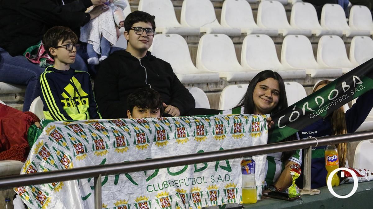Grada Blanquiverde del Córdoba CF - Real Murcia