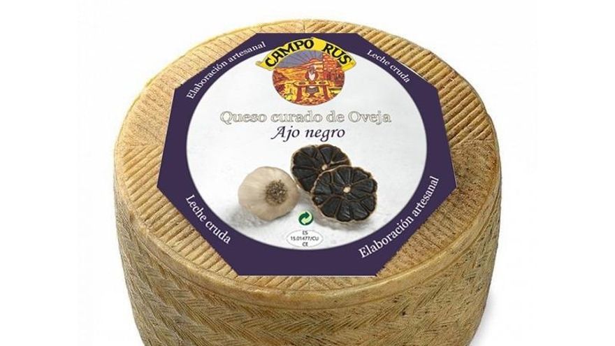 Queso Campo Rus con ajo negro.
