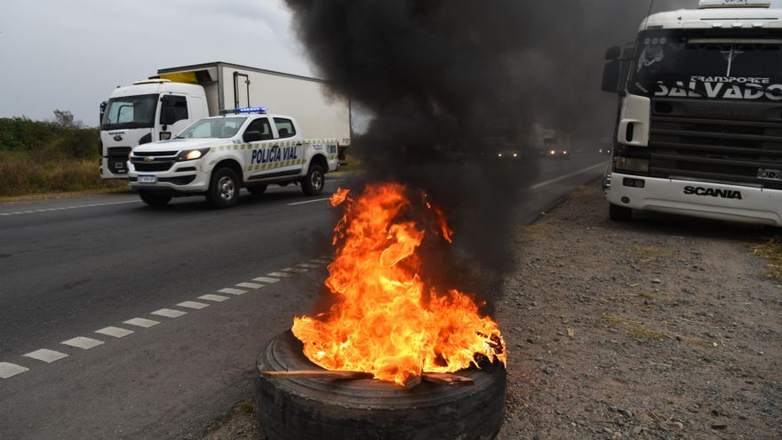 Gasoil: a una semana del inicio de las medidas de fuerza los transportistas llegan hoy al Obelisco