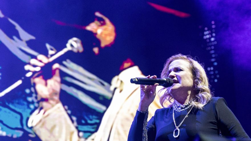 Pimpinela triunfa en "La Plaza" de Santander en el inicio de su gira "Noticias del Amor"