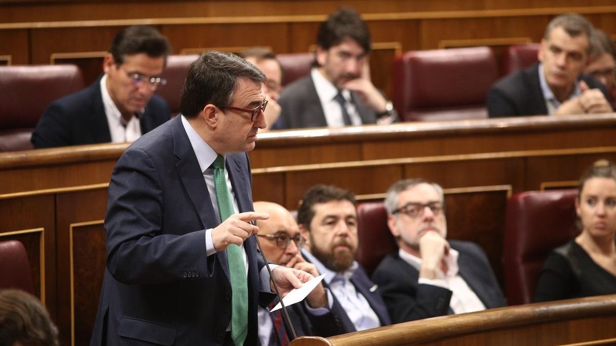 El PNV no adelanta su voto en la moción de censura pero duda de que Sánchez quiera su apoyo
