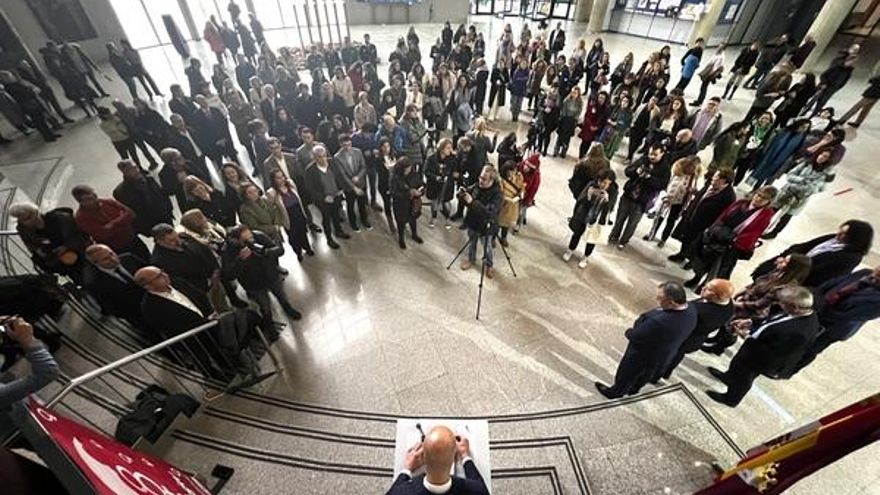 PSOE y PP manifiestan sus diferencias respecto a la Ley de Paridad del Gobierno en el acto institucional del 8M en León