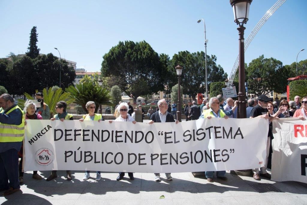 "Defendiendo el sistema público de pensiones"