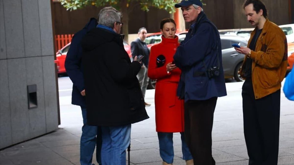 Periodistas de Alemania y Luxemburgo se desplazaron a Oviedo para seguir el caso del matrimonio que aisló durante cuatro años a sus hijos de todo contacto con el mundo exterior.