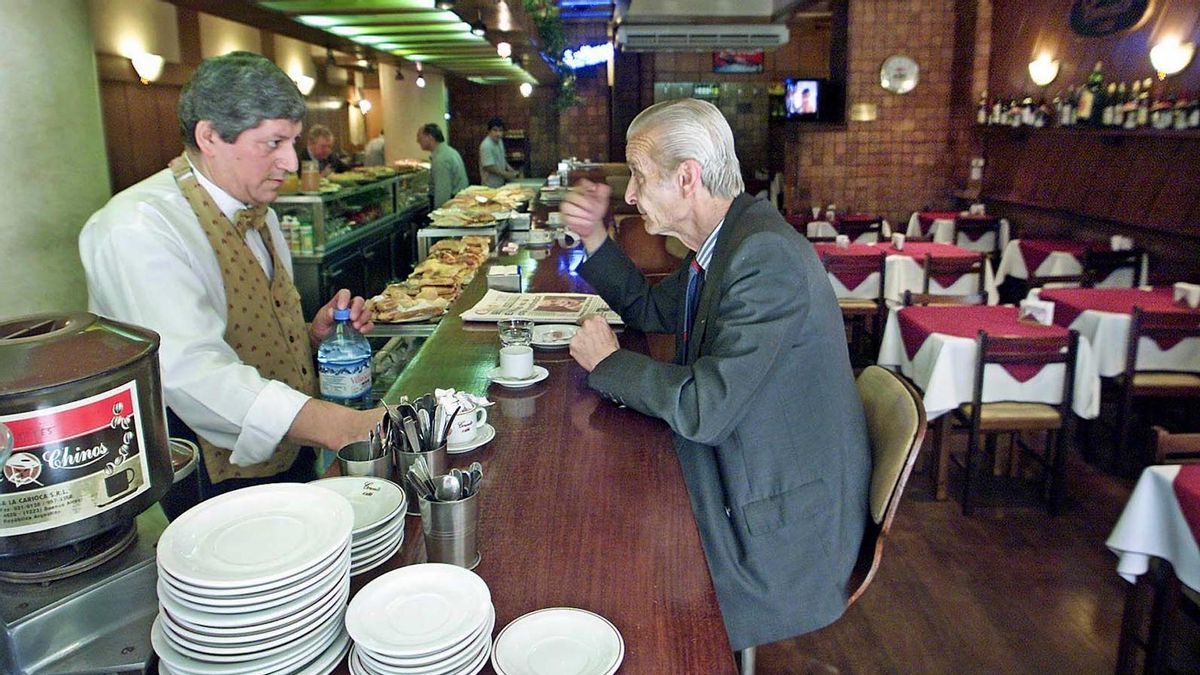 La economía creció 3,2% interanual en octubre, pero el trabajo industrial y estatal sigue en baja