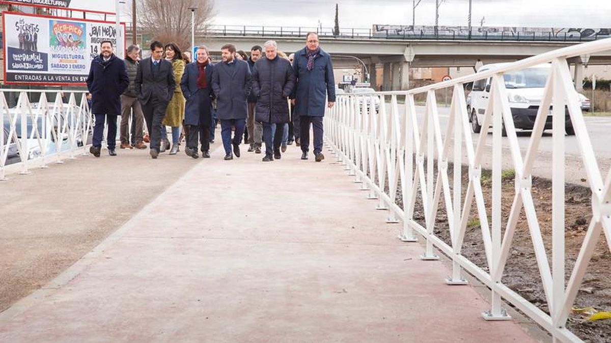 Deficiencias en la nueva pasarela que une Ciudad Real y Miguelturra menos de un mes después de inaugurarse