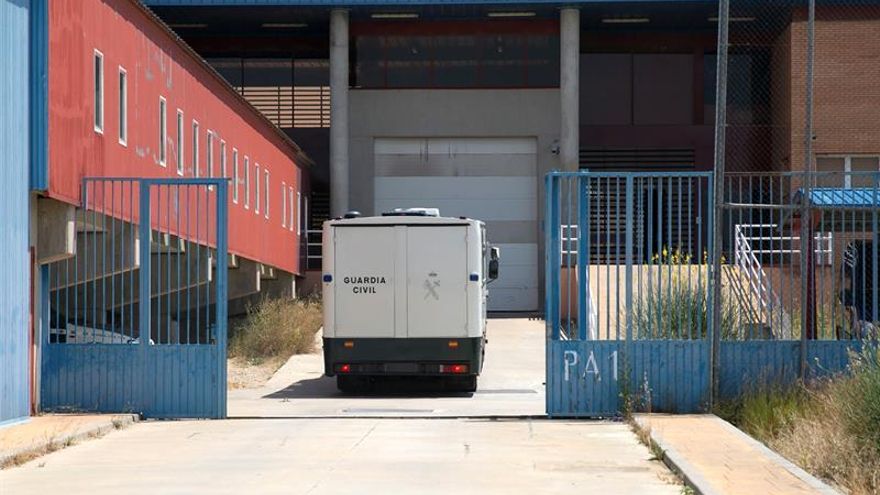 CSIF denuncia la falta de personal en las prisiones aragonesas, con un 20% de vacantes sin cubrir, y el aumento de agresiones a funcionarios