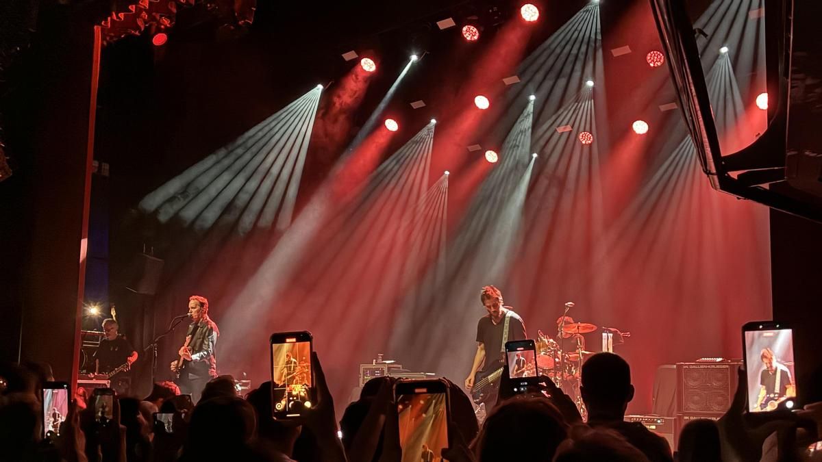 Keanu Reeves triunfa en Barcelona con Dogstar, su otro papel favorito