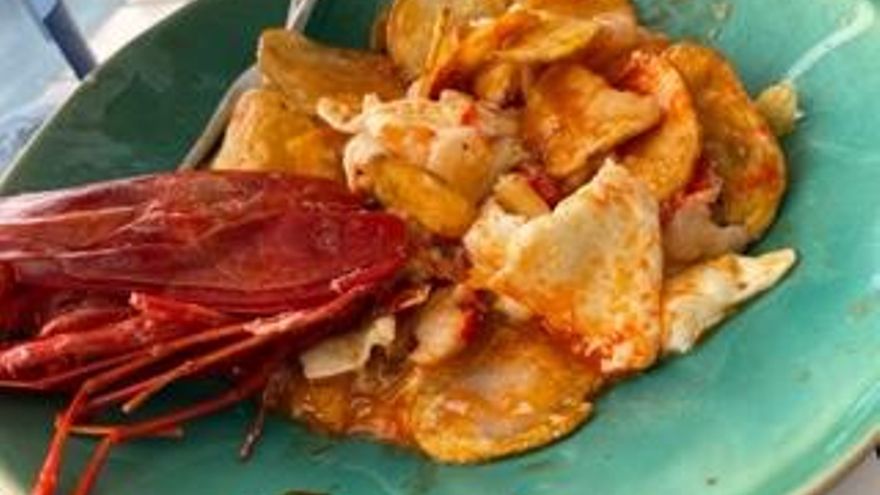 Carabineros en Bésame mucho.