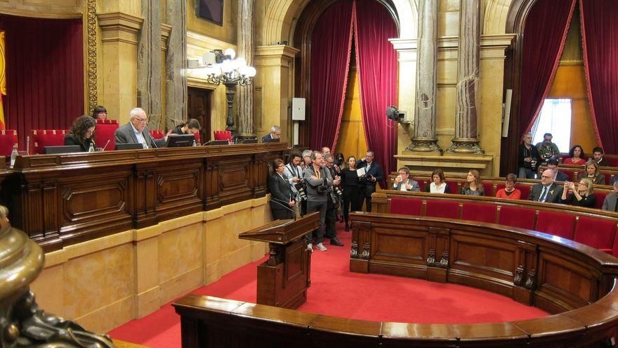 El nuevo Parlament será el más paritario de la historia y enviará a Vox a los despachos de la buhardilla