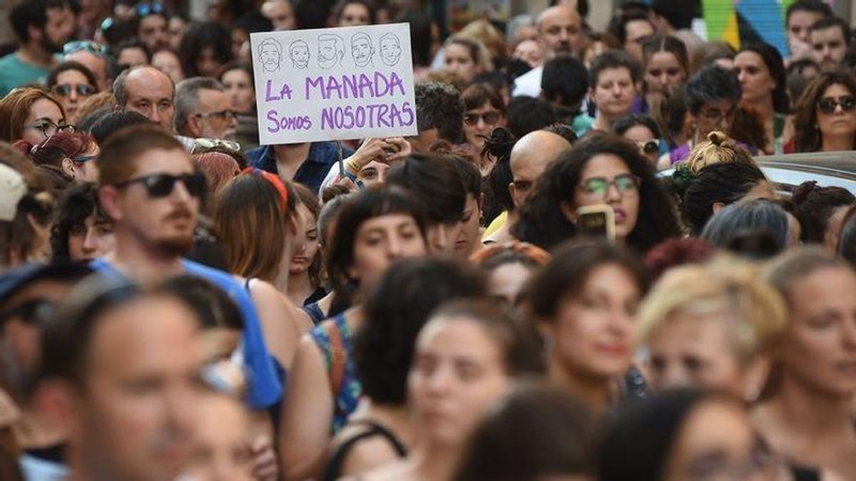 Concentración en Madrid contra la puesta en libertad de los miembros de la manada. Imagen de archivo.