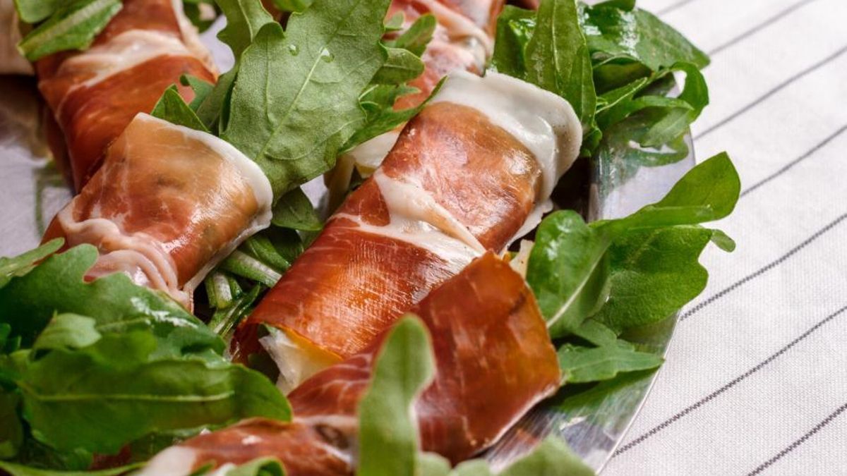 La combinación de rúcula y jamón solo se podía mejorar con sandía
