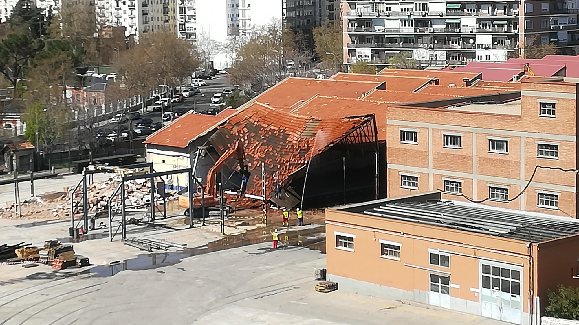 Inicio de la demolición de Cocheras de Cuatro Caminos, en marzo de 2021