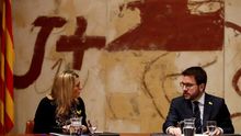 Calvo se reúne con Aragonès y Artadi para abordar la situación en Catalunya en plena negociación de los presupuestos