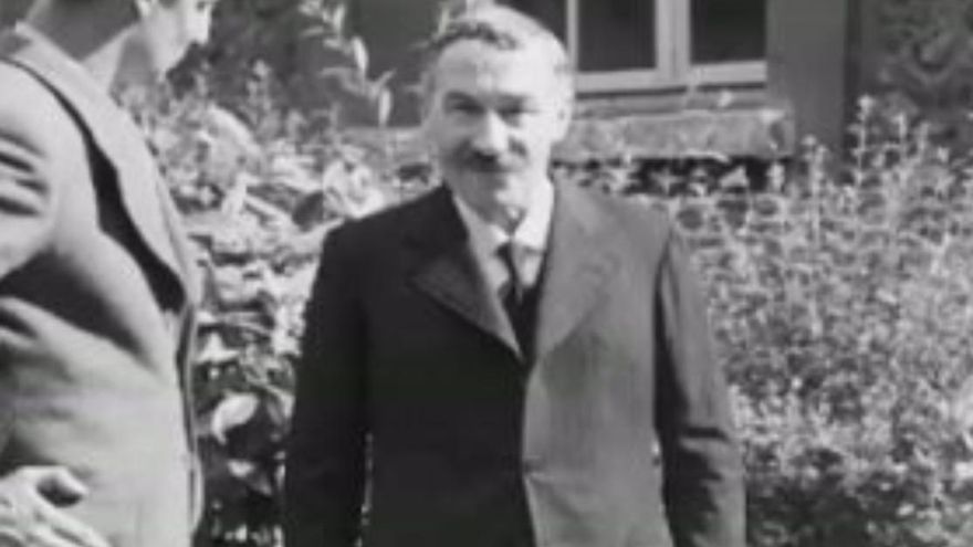 El primer inmunizado contra la rabia eligió la muerte cuando los nazis le exigieron abrir la cripta de Pasteur... o no