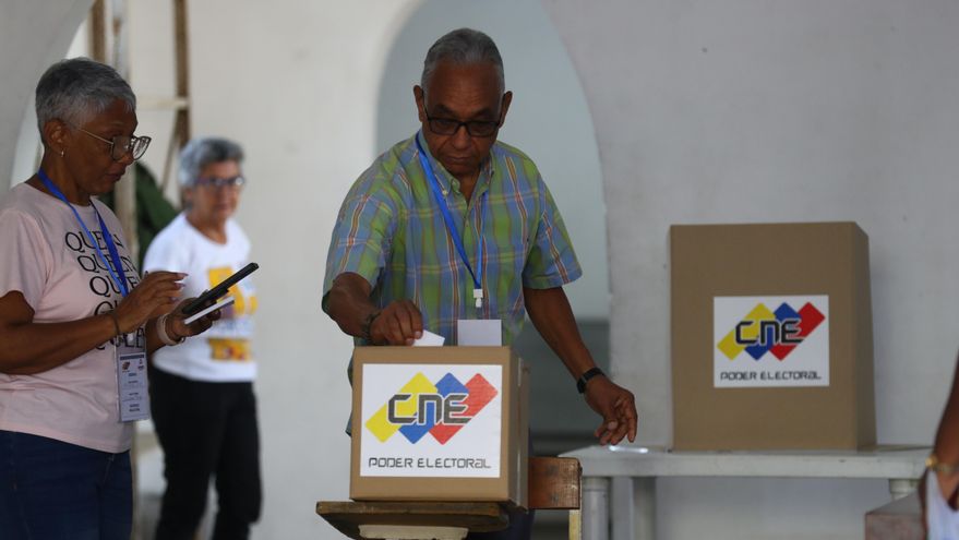 Venezolanos salen a votar en una segunda consulta para elegir proyectos de comunidades